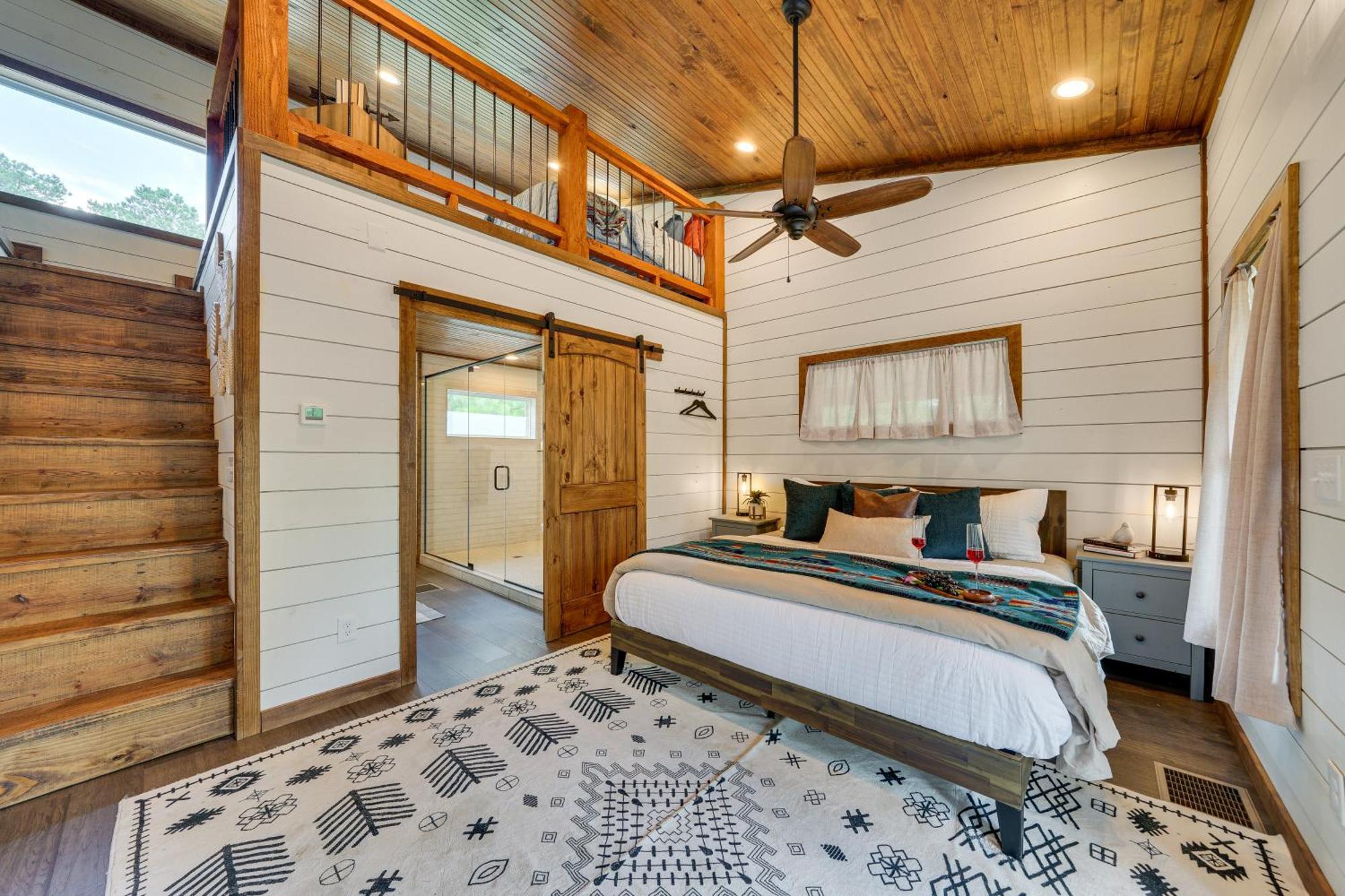 Tree-Lined Broken Bow Studio With Private Hot Tub! Exteriér fotografie